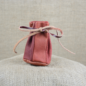 Kožený měšec na šňůrku malý skladem