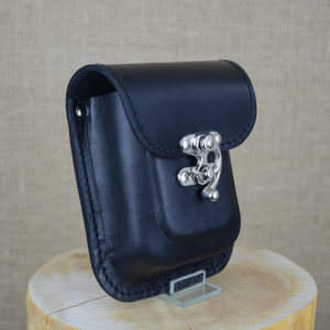 Kožená kapsa s prolisem na kotvu skladem